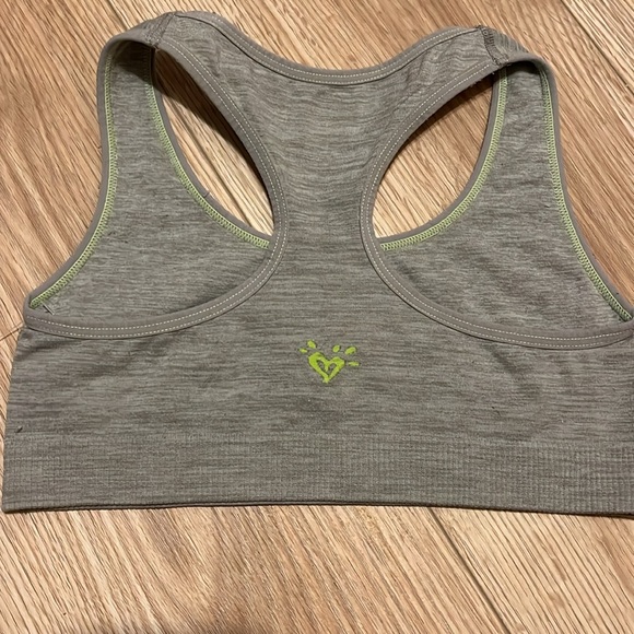 4/$20 Justice Heather, Gray, yellow accent, justice symbol, Razorback sports bra - Picture 3 of 3